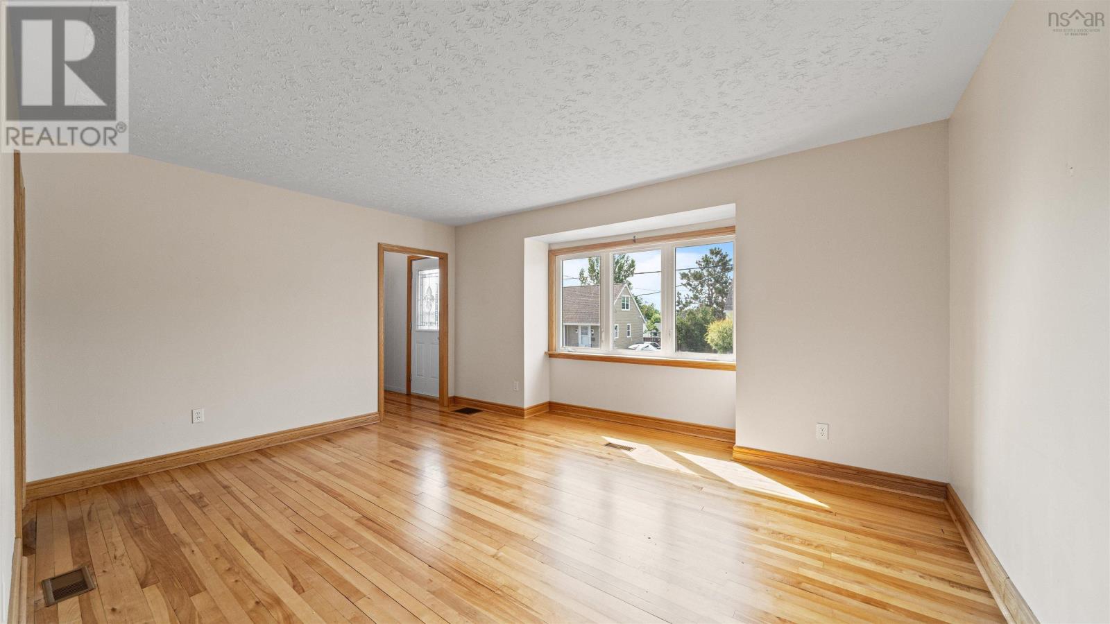 329 Victoria Avenue Property Photo 11