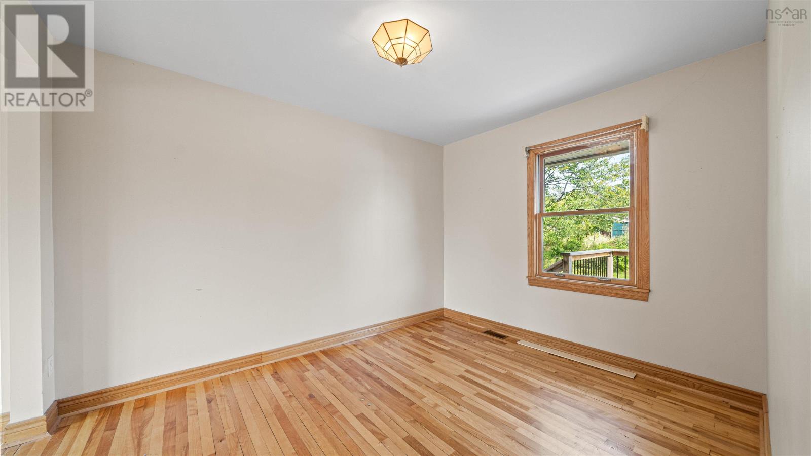 329 Victoria Avenue Property Photo 16