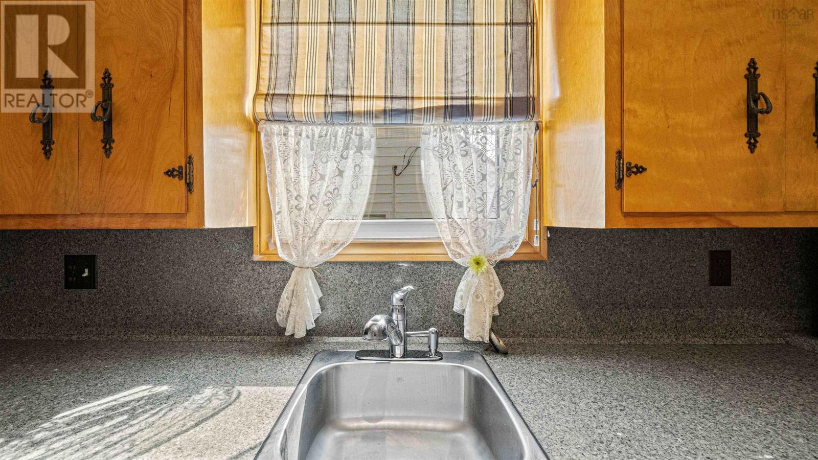 329 Victoria Avenue Property Photo 22