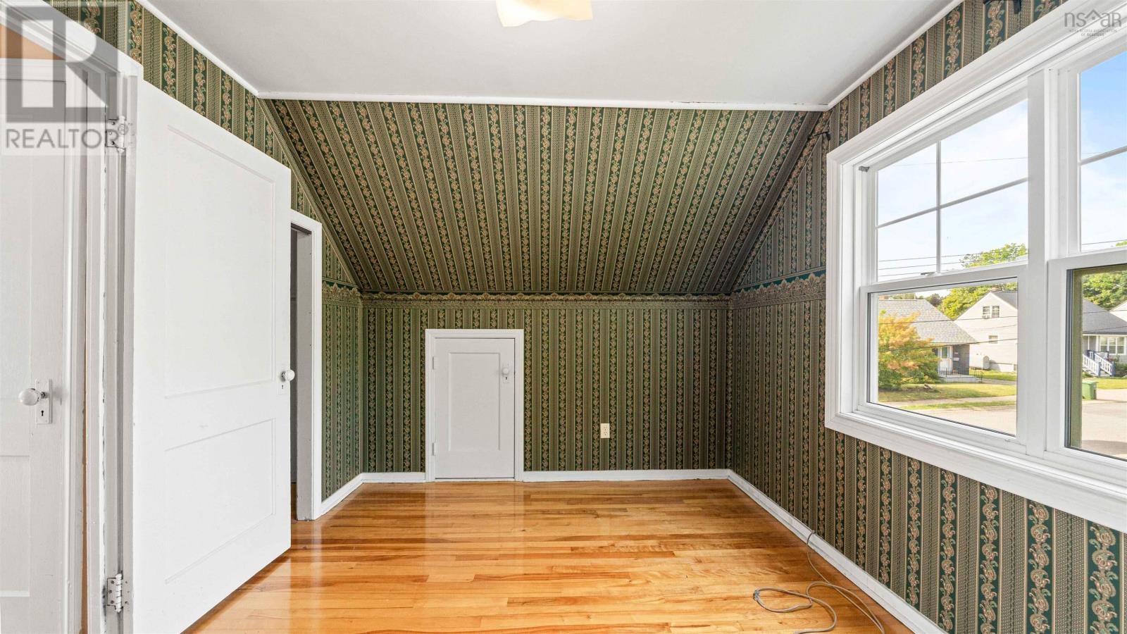 329 Victoria Avenue Property Photo 31