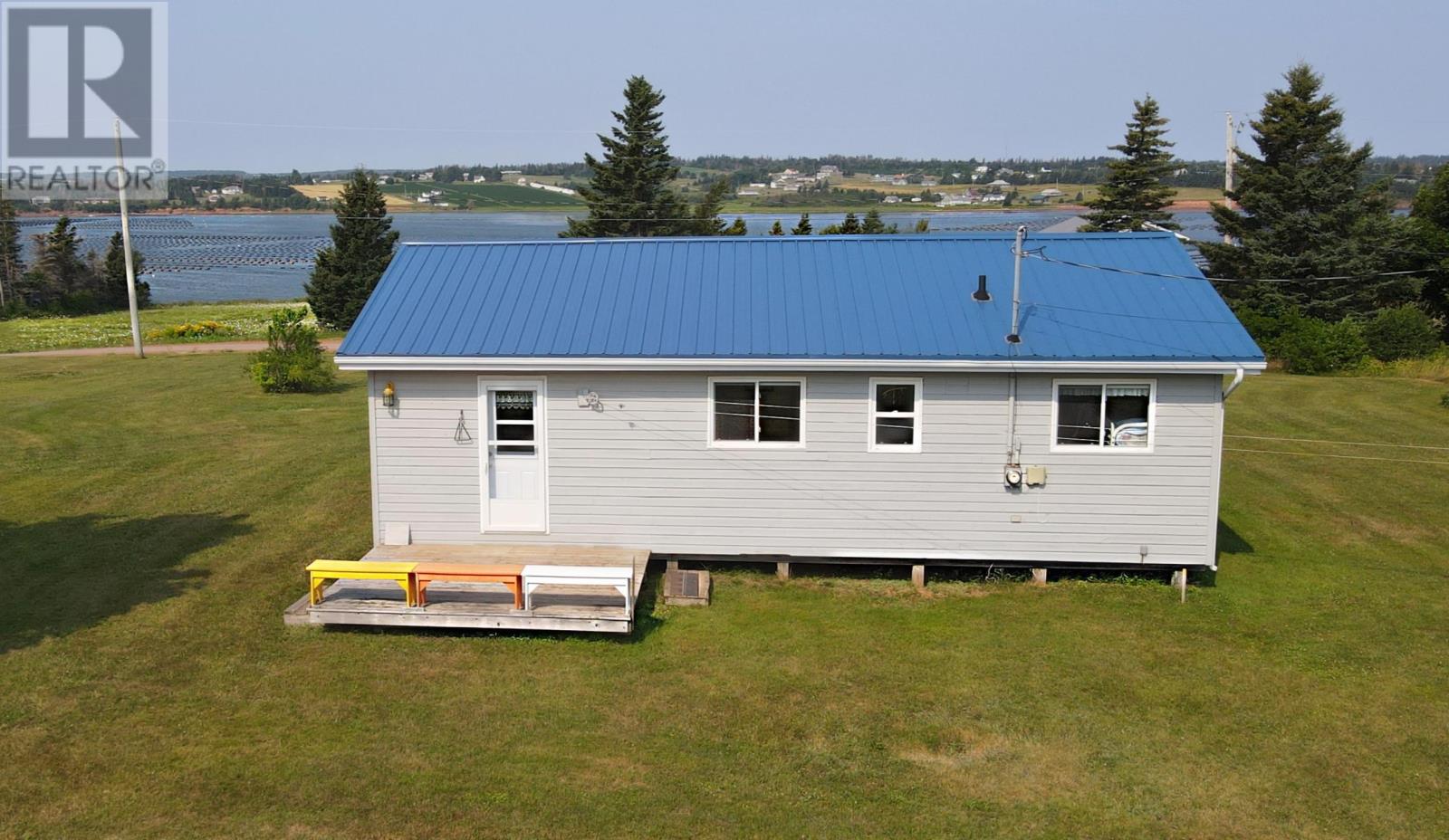 11 Riverview Drive Property Photo 3