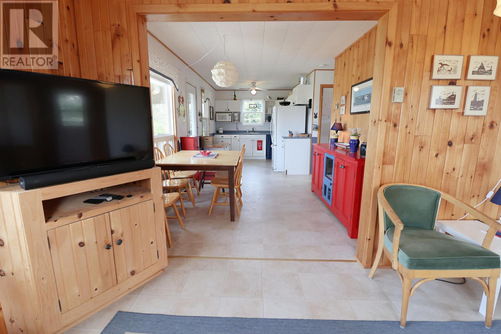 11 Riverview Drive Property Photo 5