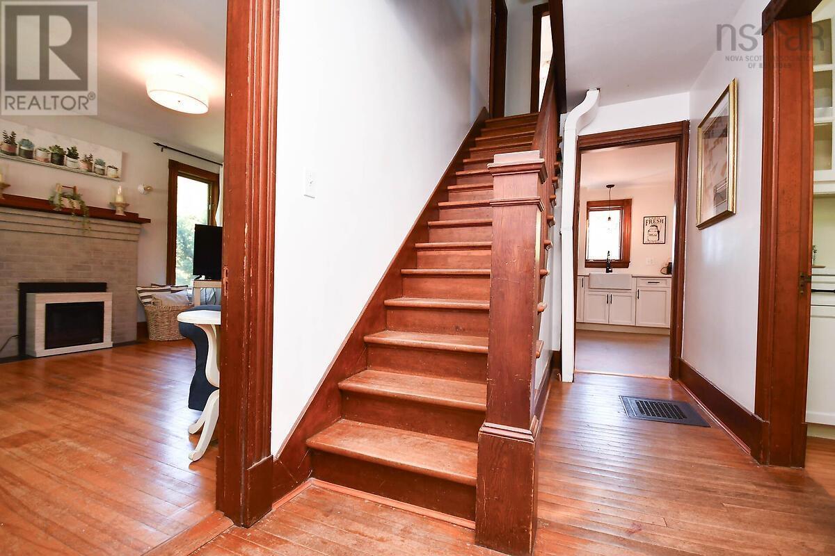 4677 Highway 215 Property Photo 5