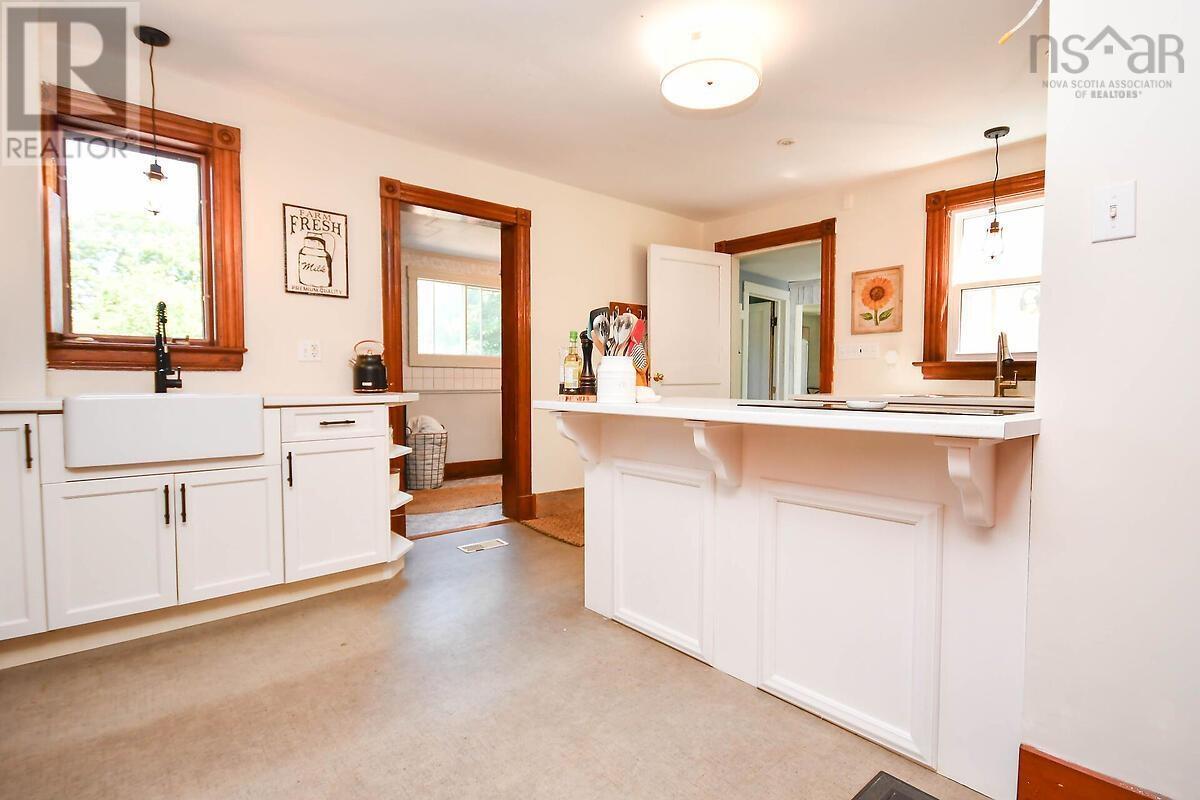 4677 Highway 215 Property Photo 11