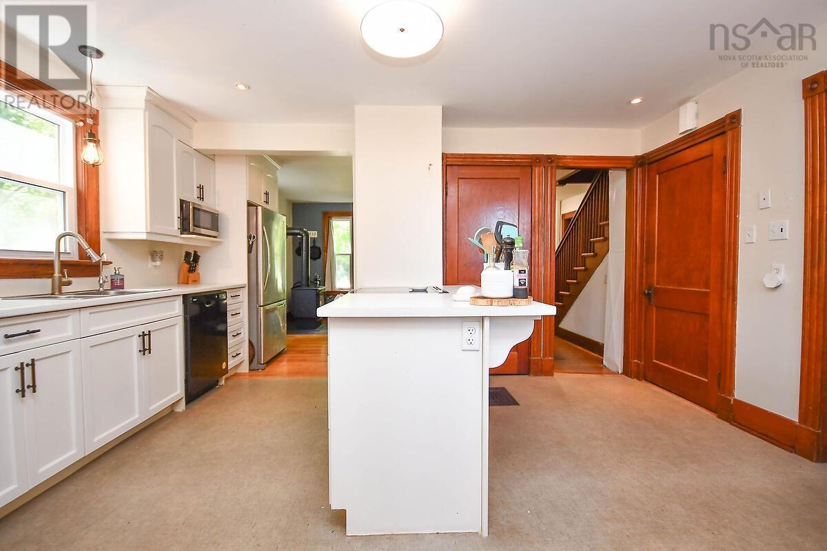 4677 Highway 215 Property Photo 12