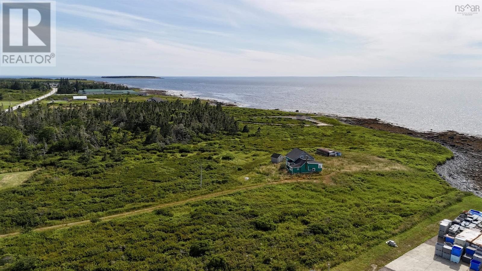 8581 Highway 3 Property Photo 3