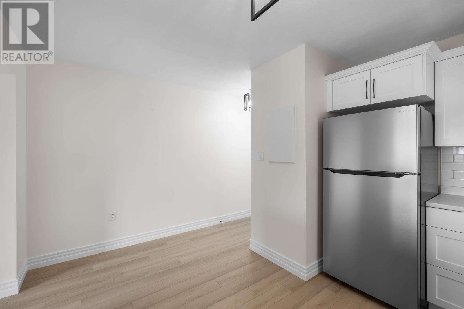 11 22 Waterview Heights Property Photo 9