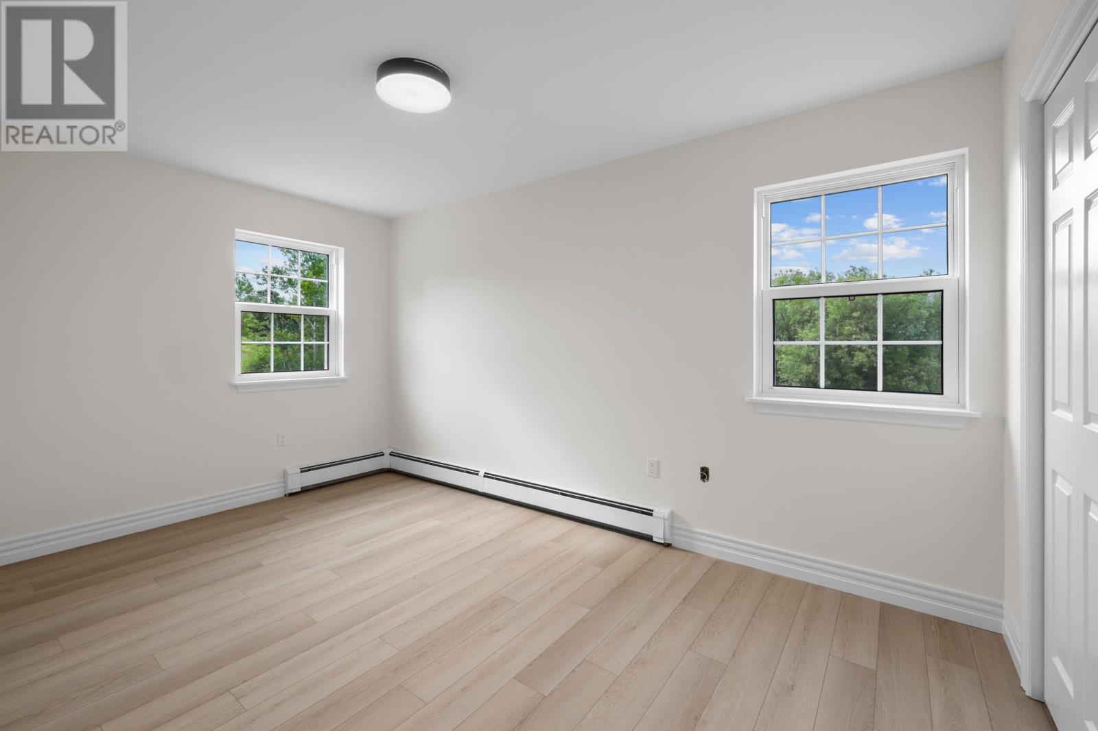 11 22 Waterview Heights Property Photo 15