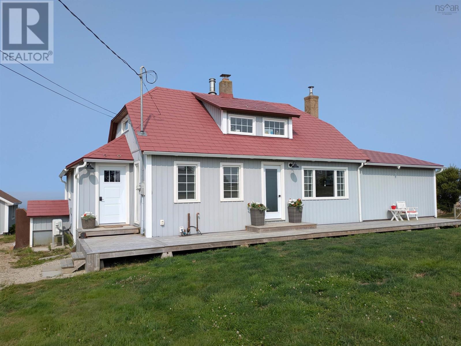 1837 Main Shore Road Property Photo 9