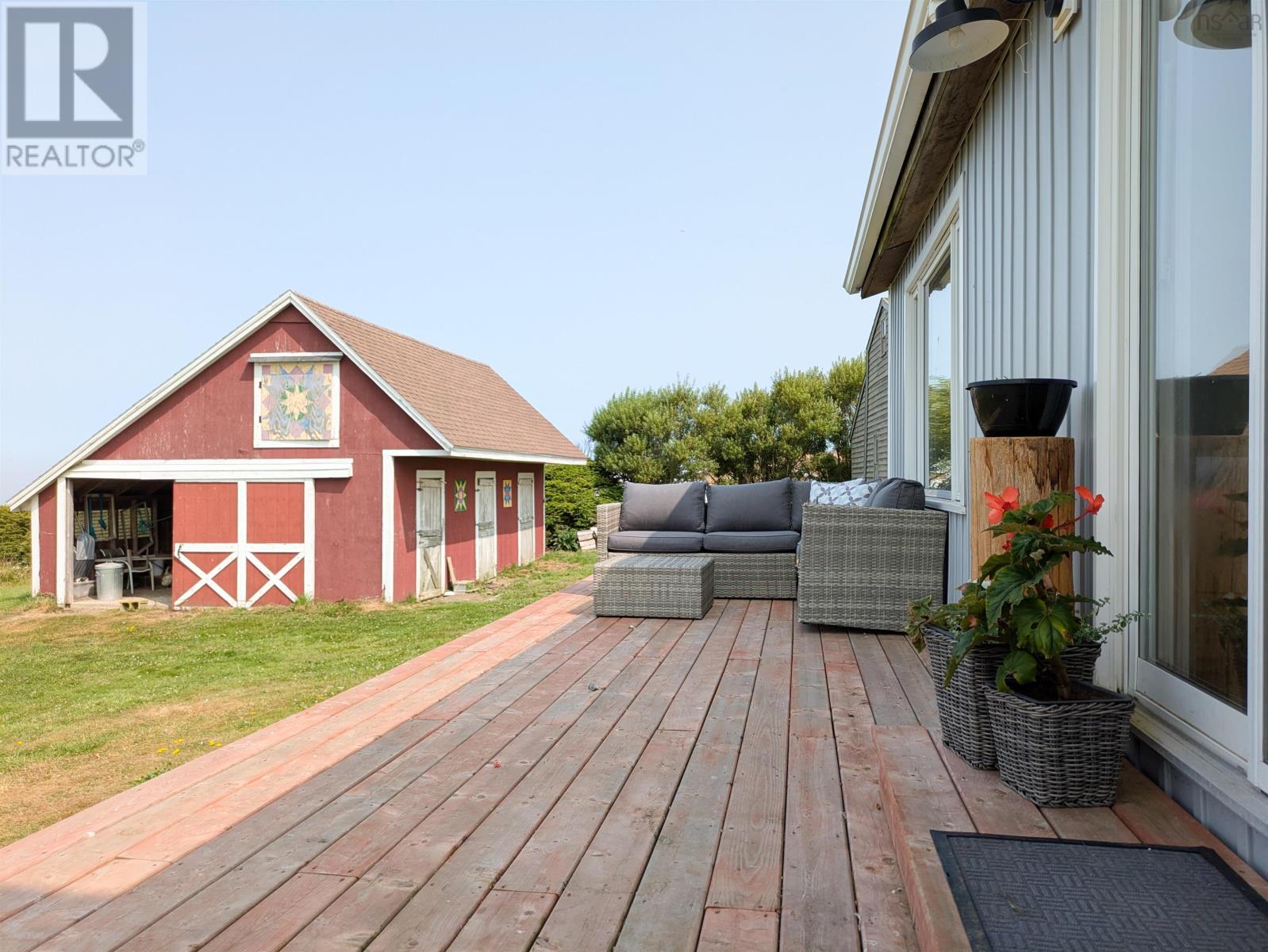 1837 Main Shore Road Property Photo 12