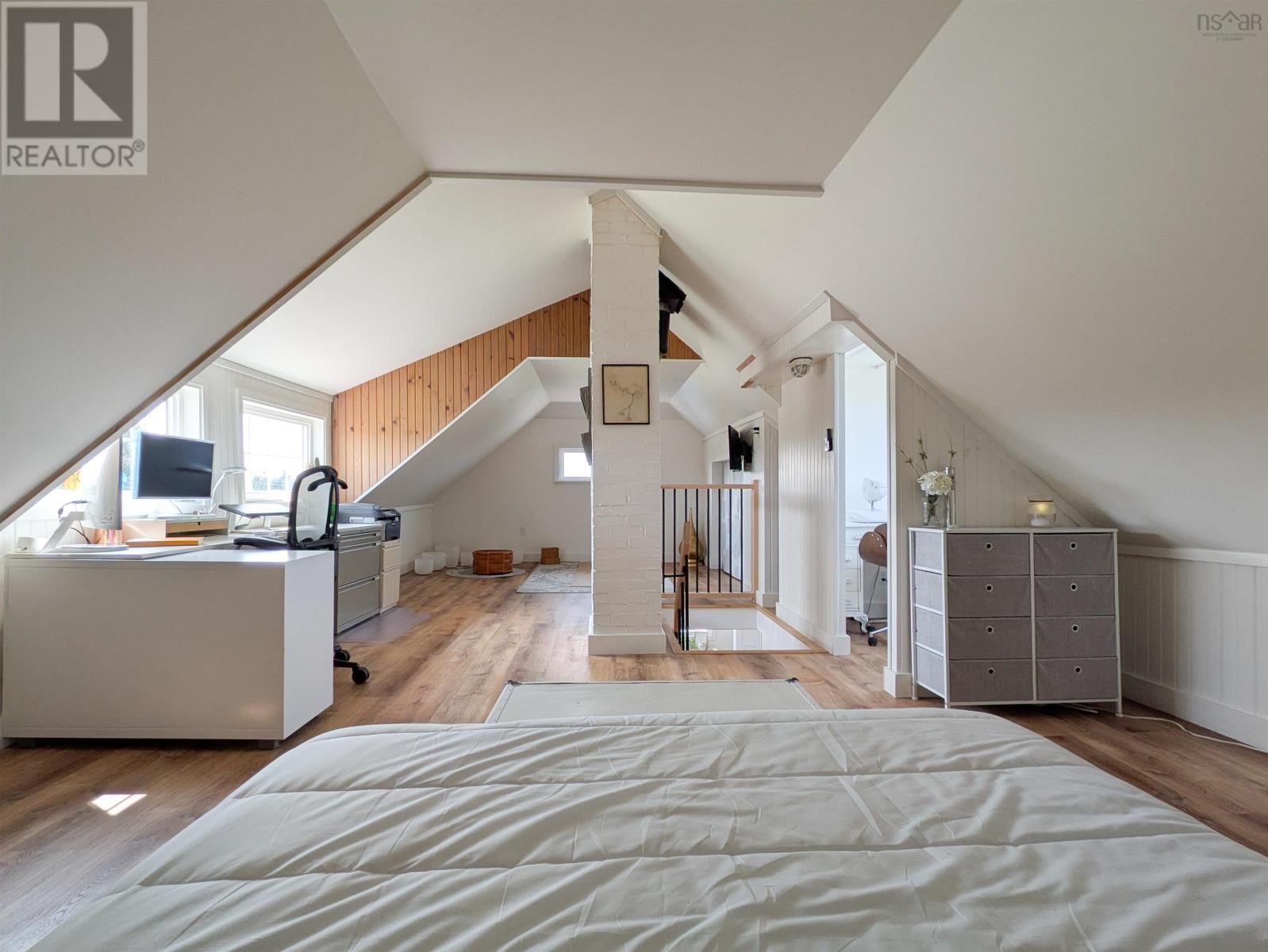 1837 Main Shore Road Property Photo 36