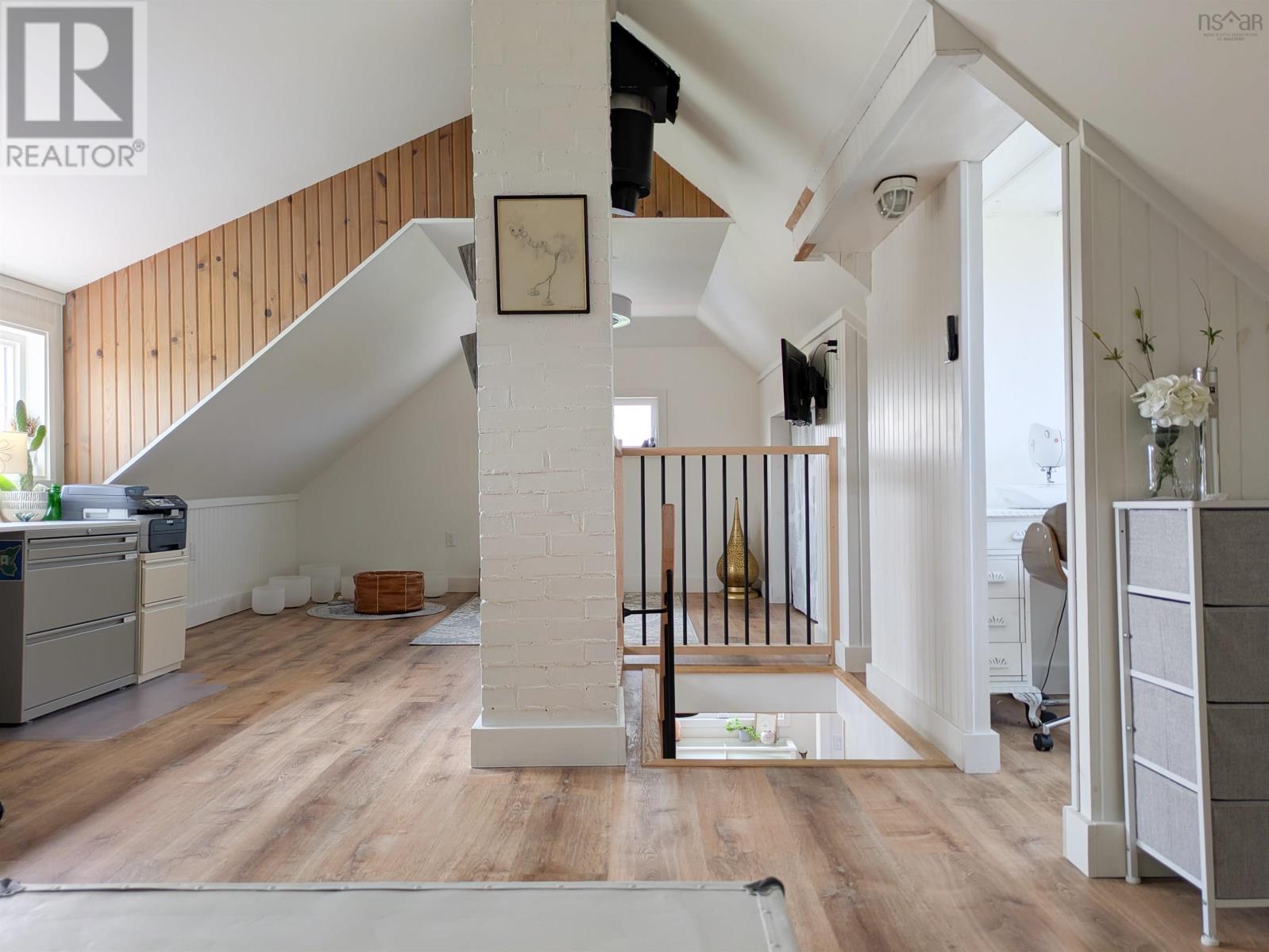 1837 Main Shore Road Property Photo 38