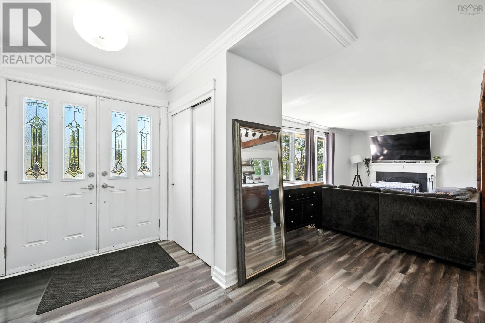 1909 Hammonds Plains Road Property Photo 3