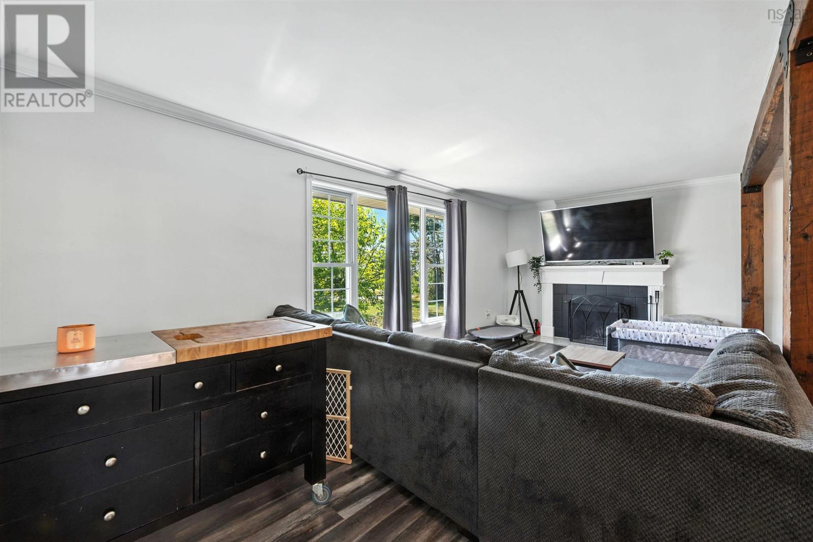 1909 Hammonds Plains Road Property Photo 5