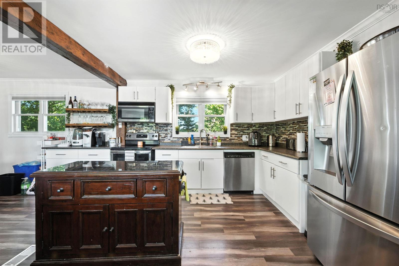 1909 Hammonds Plains Road Property Photo 7