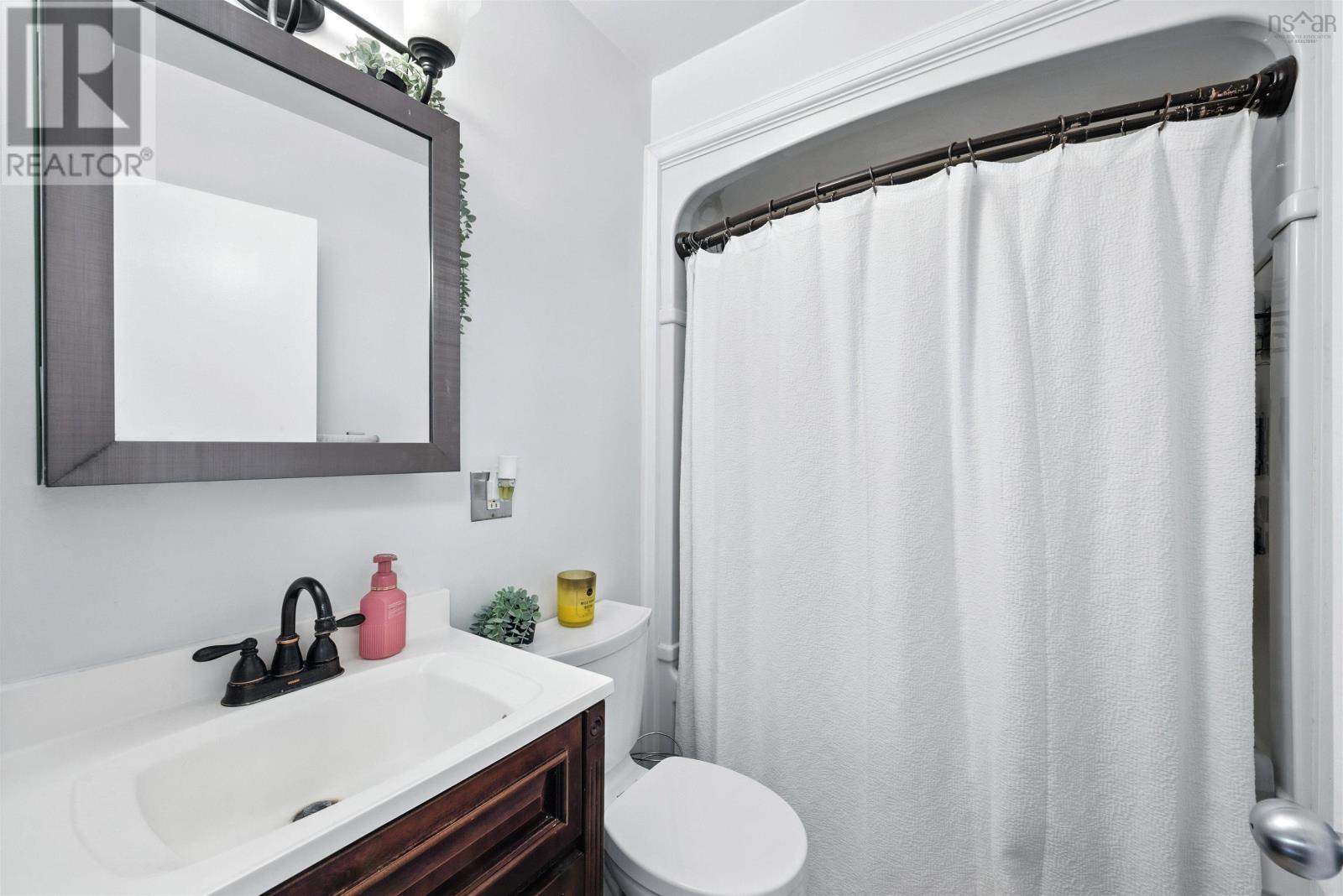 1909 Hammonds Plains Road Property Photo 20