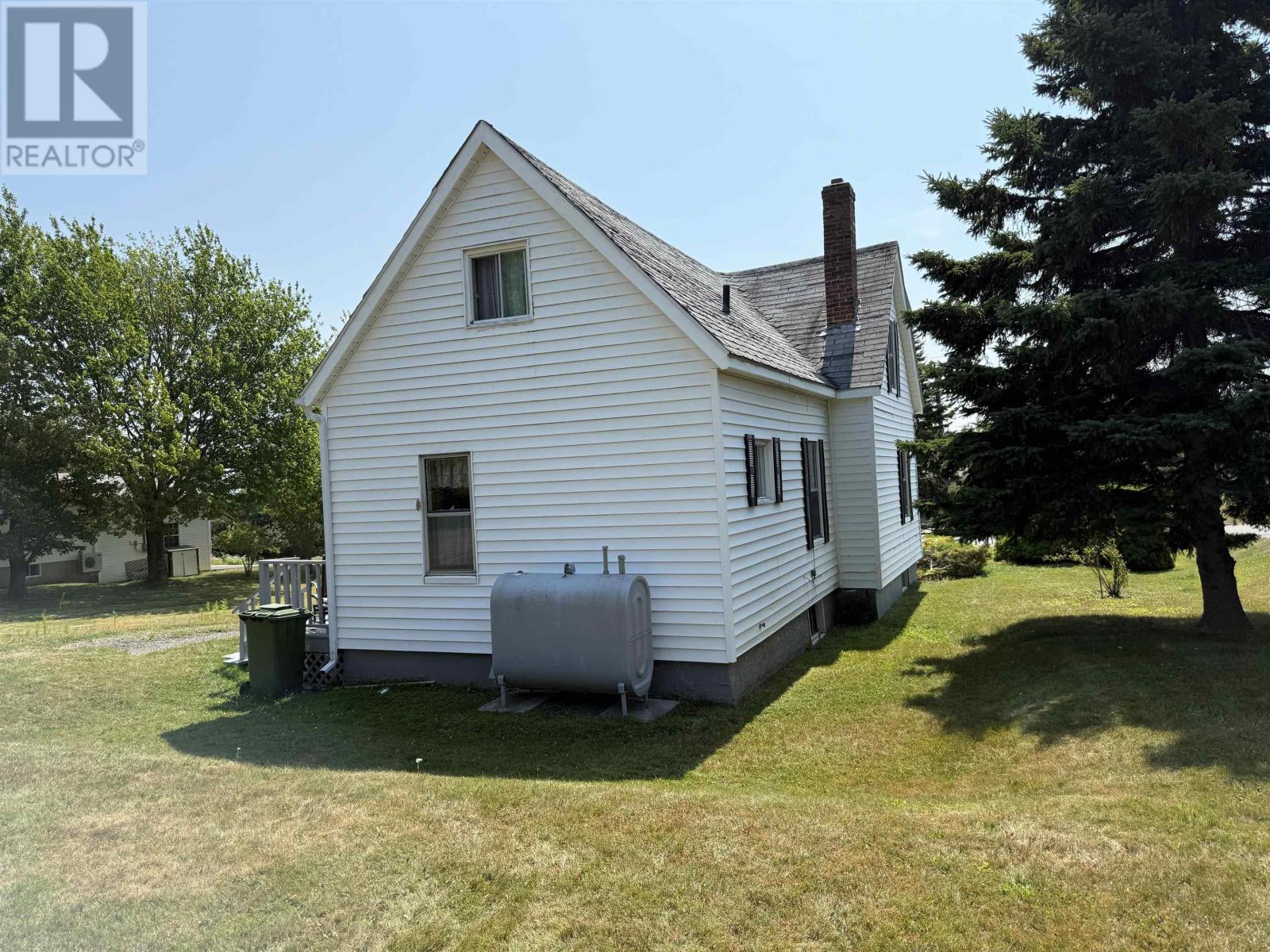 473 Willow Avenue Property Photo 14