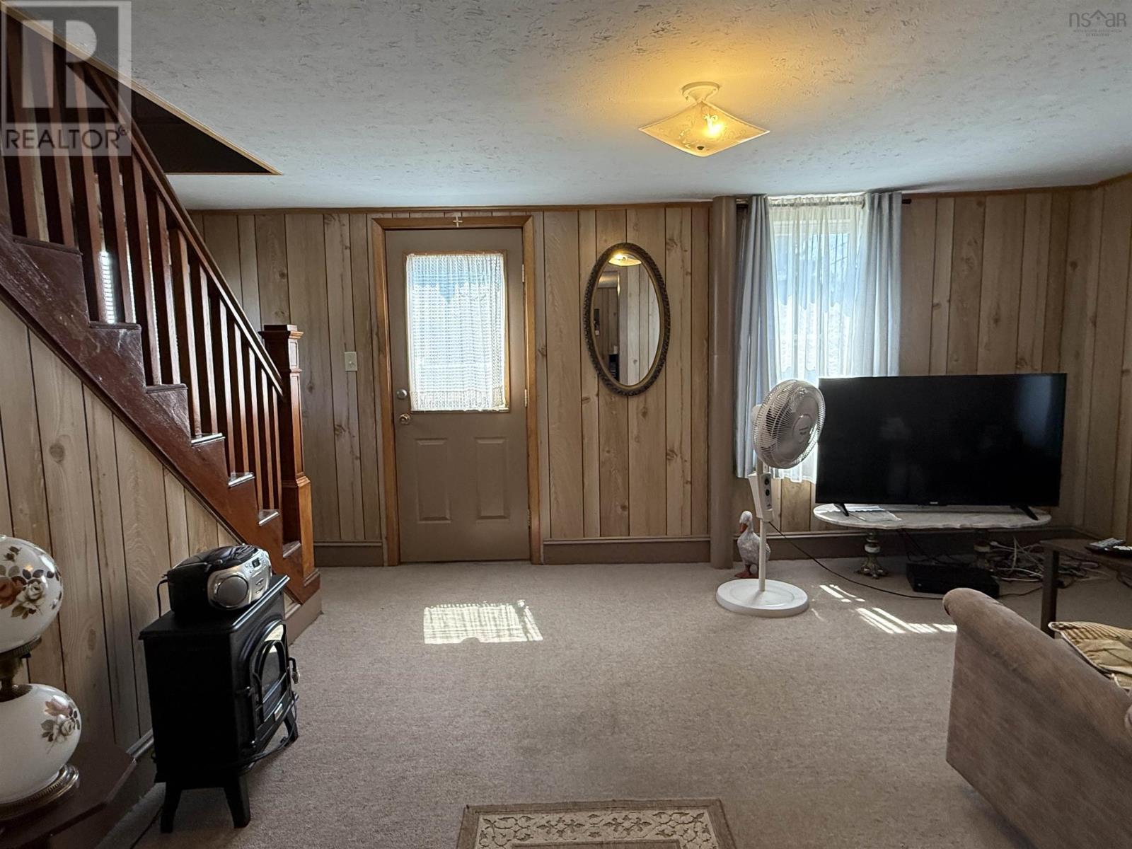 473 Willow Avenue Property Photo 23