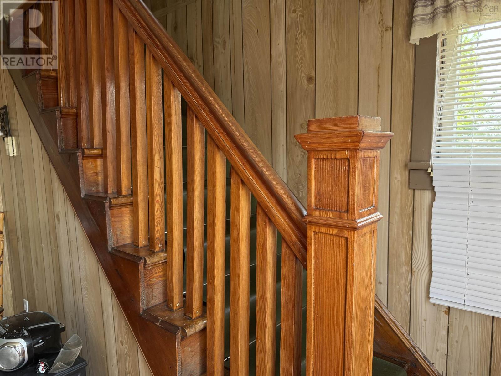 473 Willow Avenue Property Photo 26