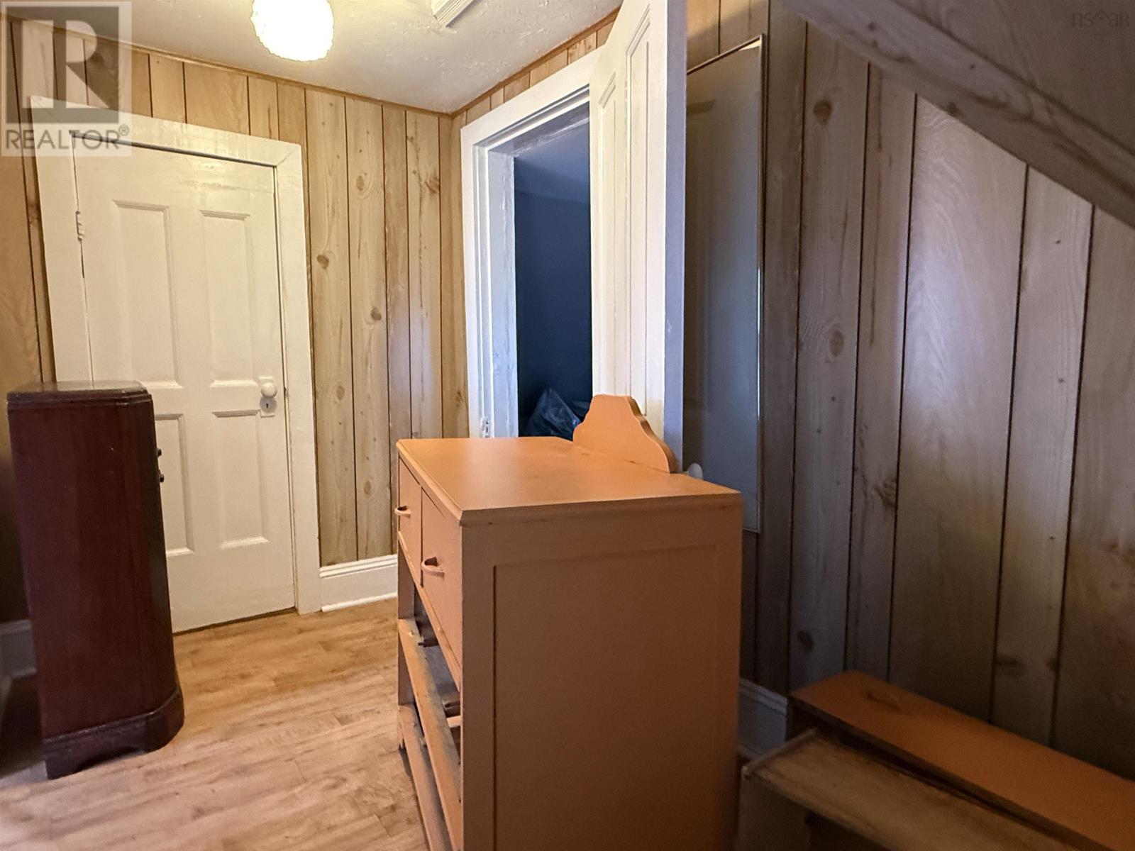 473 Willow Avenue Property Photo 27