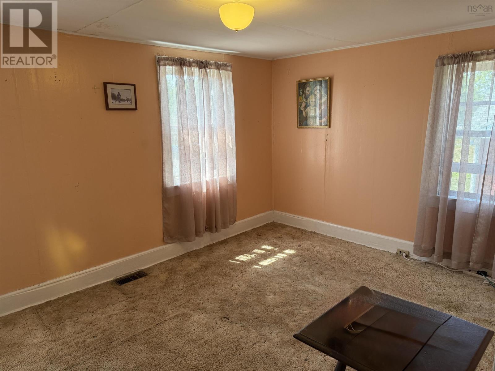 473 Willow Avenue Property Photo 28