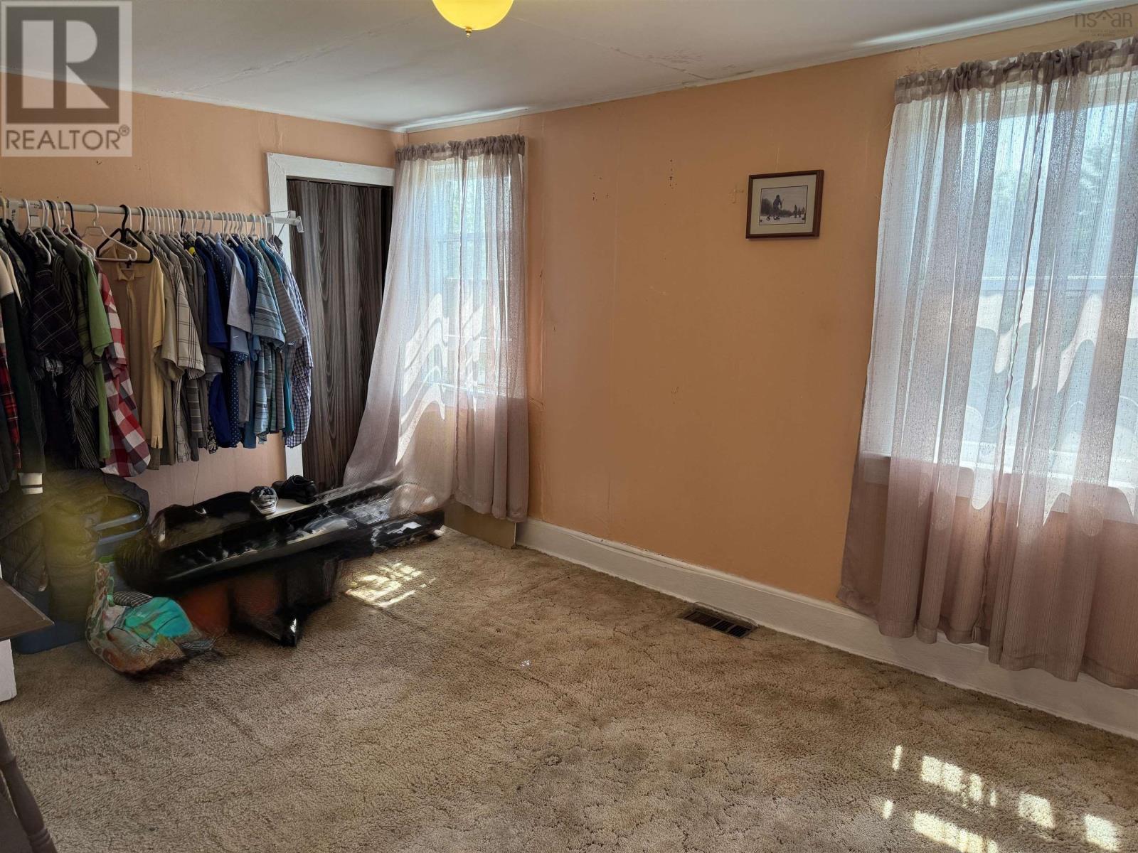 473 Willow Avenue Property Photo 29