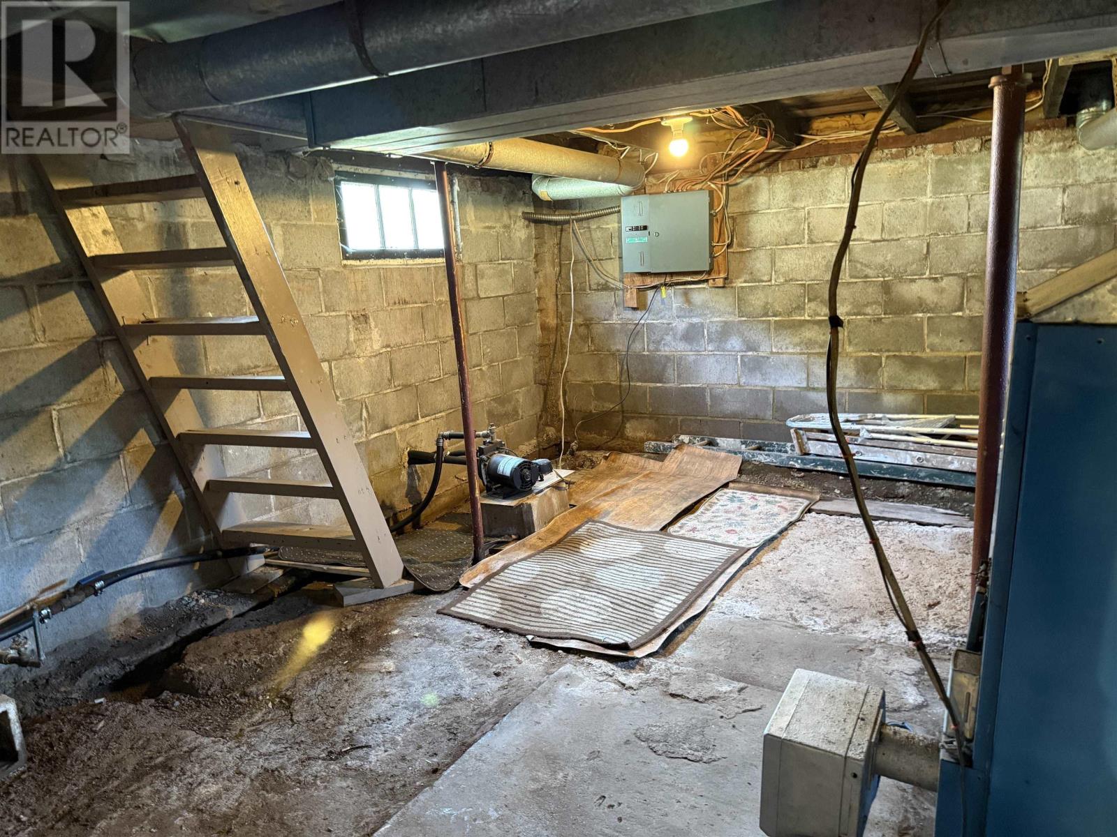 473 Willow Avenue Property Photo 34