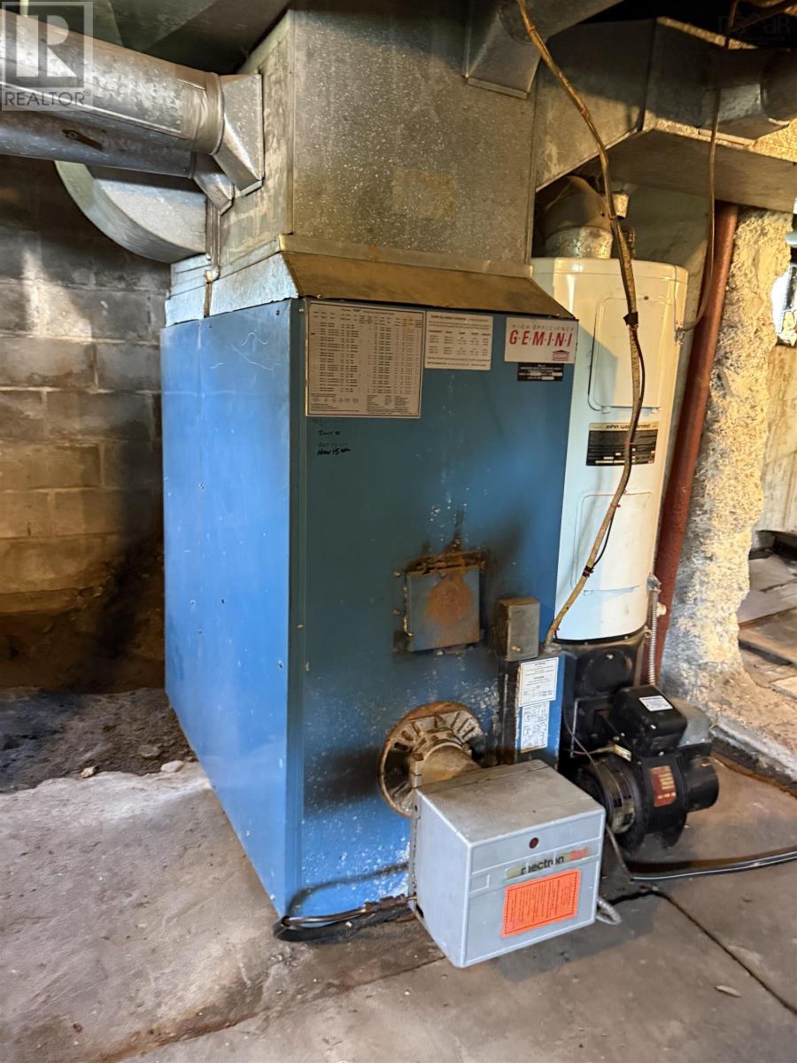 473 Willow Avenue Property Photo 38