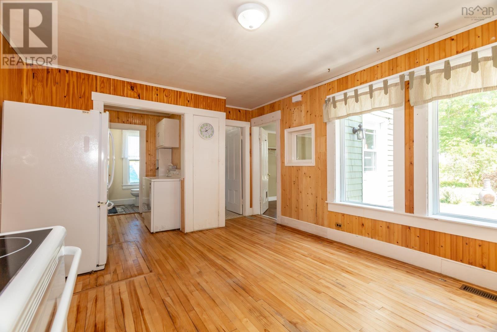 7498 Highway 340 Property Photo 9