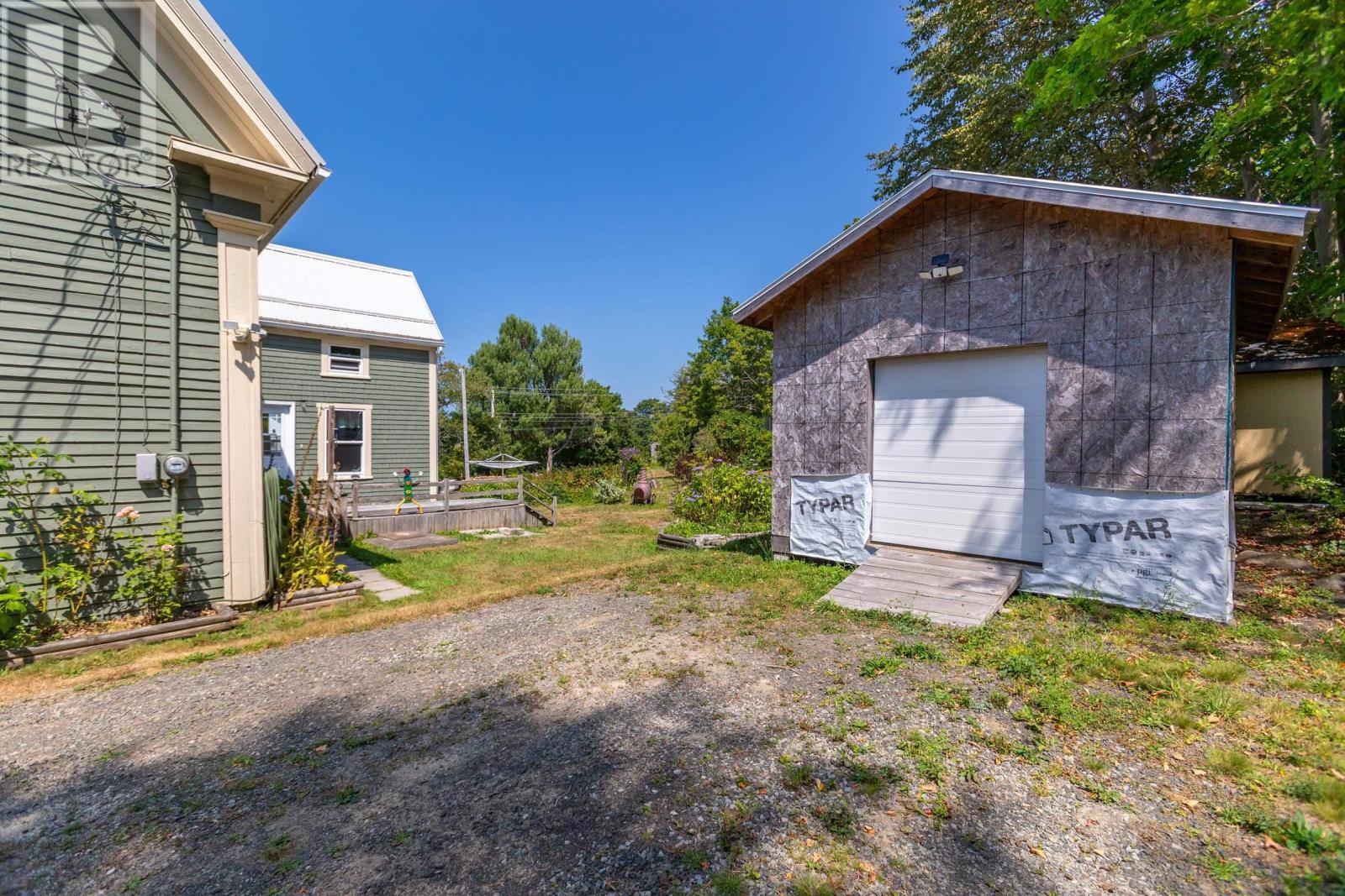 7498 Highway 340 Property Photo 49