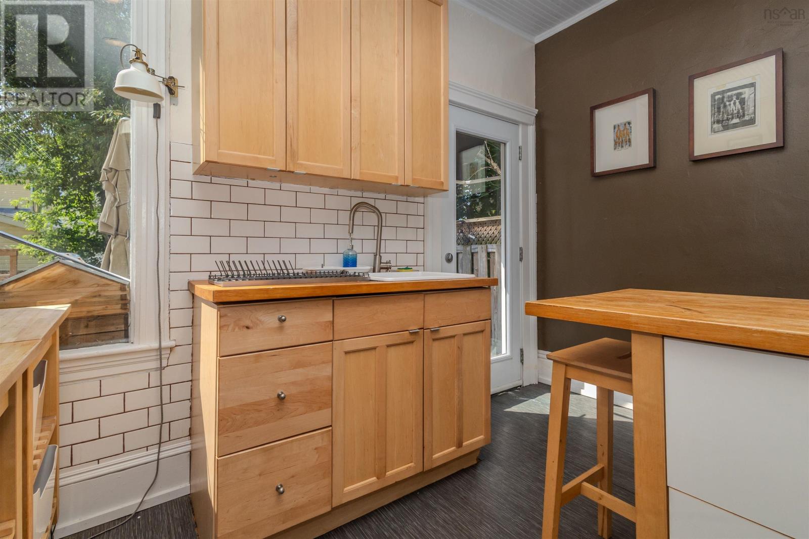 69 Union Street Property Photo 11