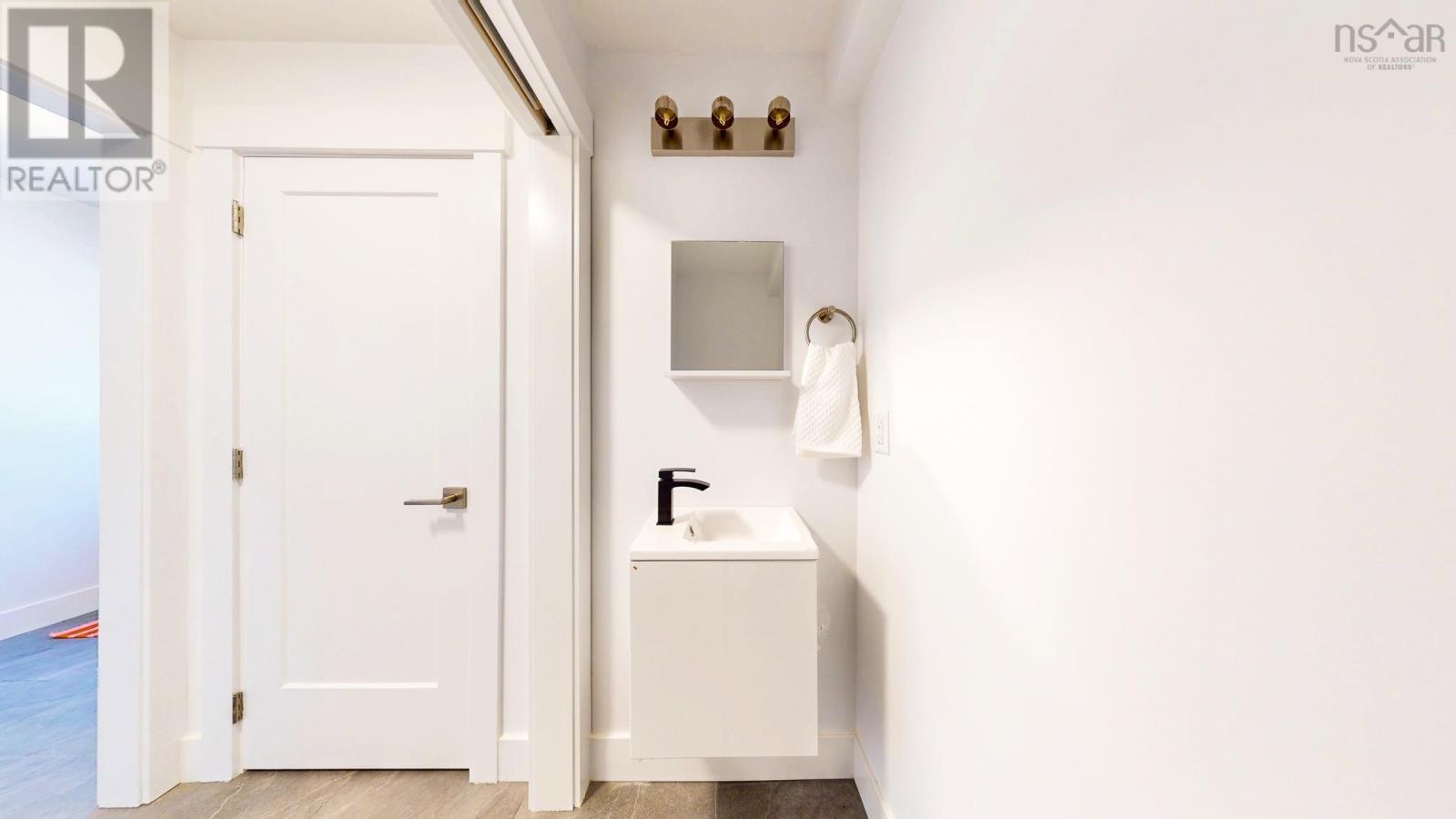 868 Newtonville Road Property Photo 6