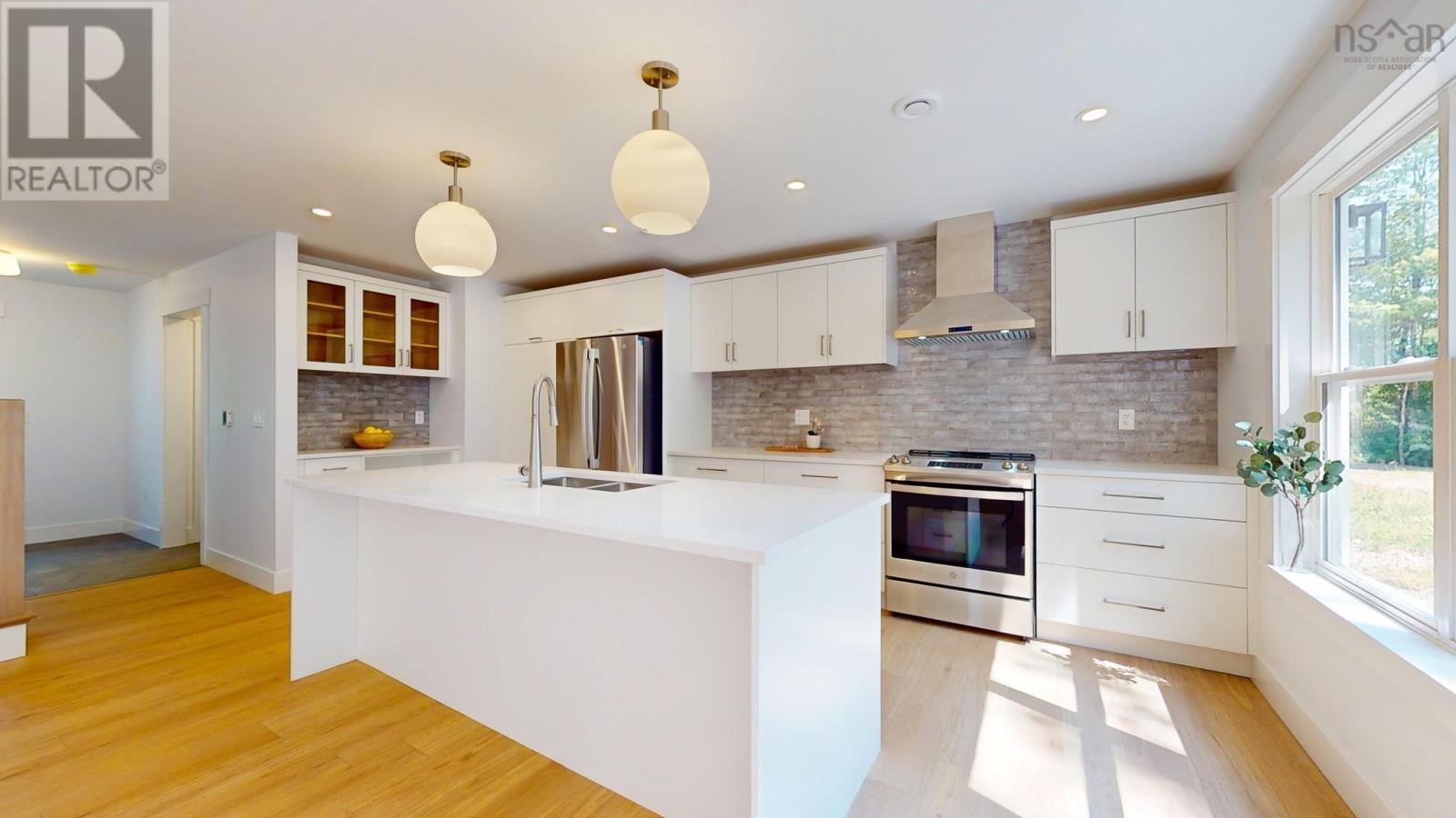 868 Newtonville Road Property Photo 11