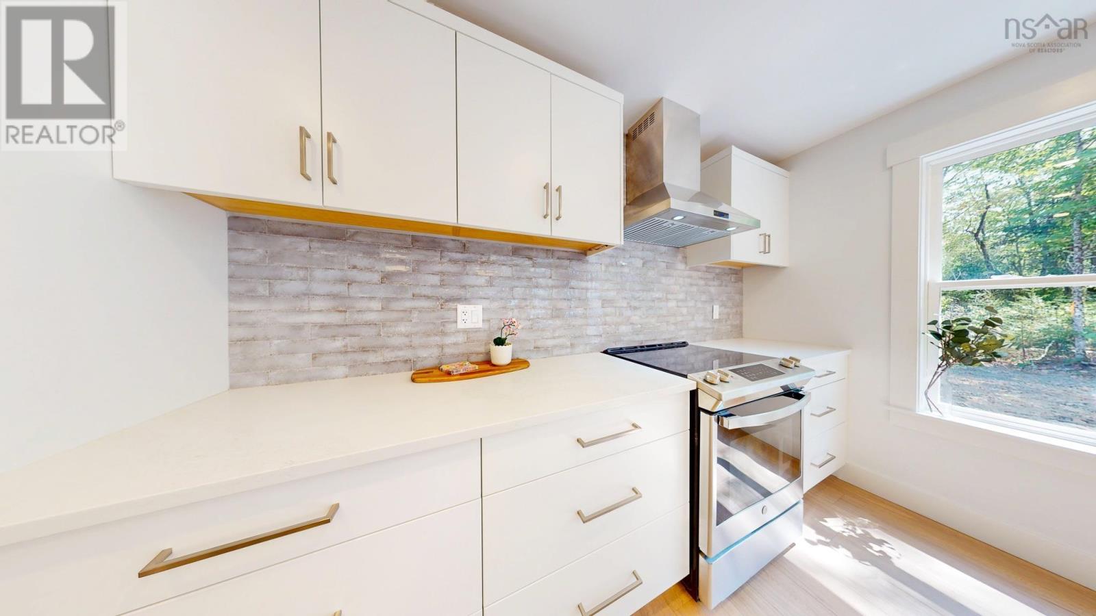 868 Newtonville Road Property Photo 14