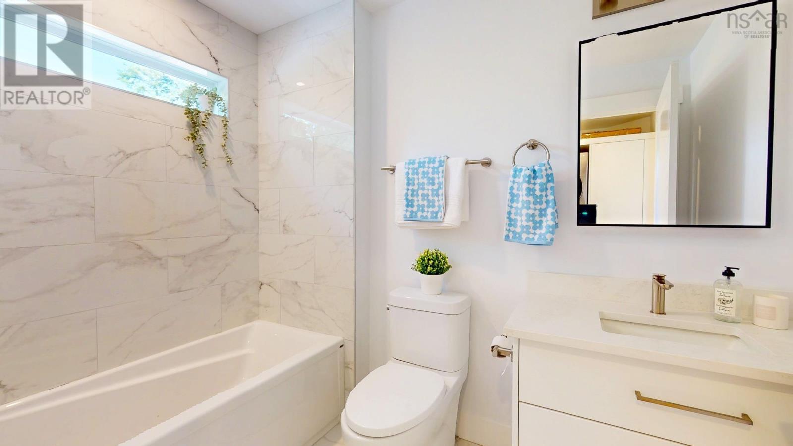 868 Newtonville Road Property Photo 39