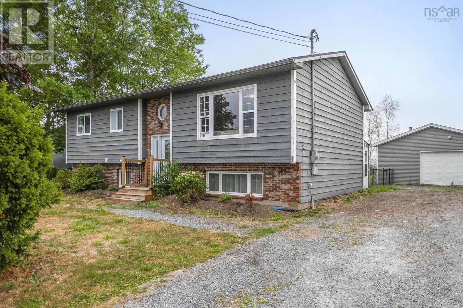 16 Ridgeview Street Property Photo 1