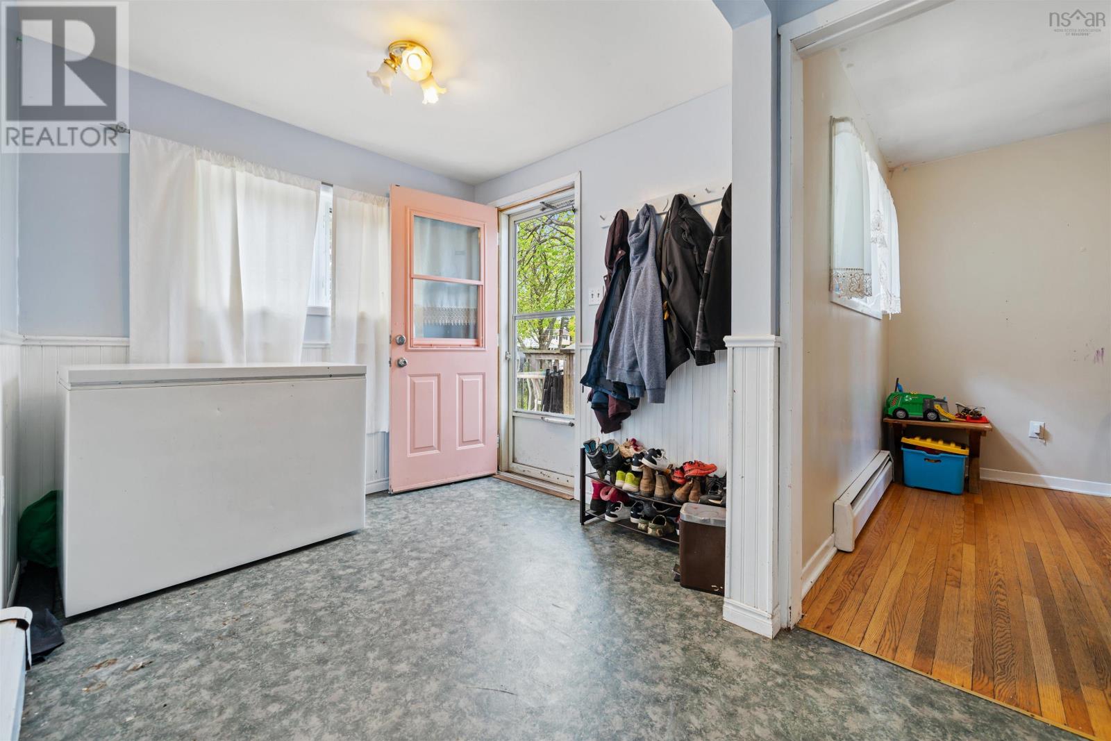 204 Cameron Avenue Property Photo 25