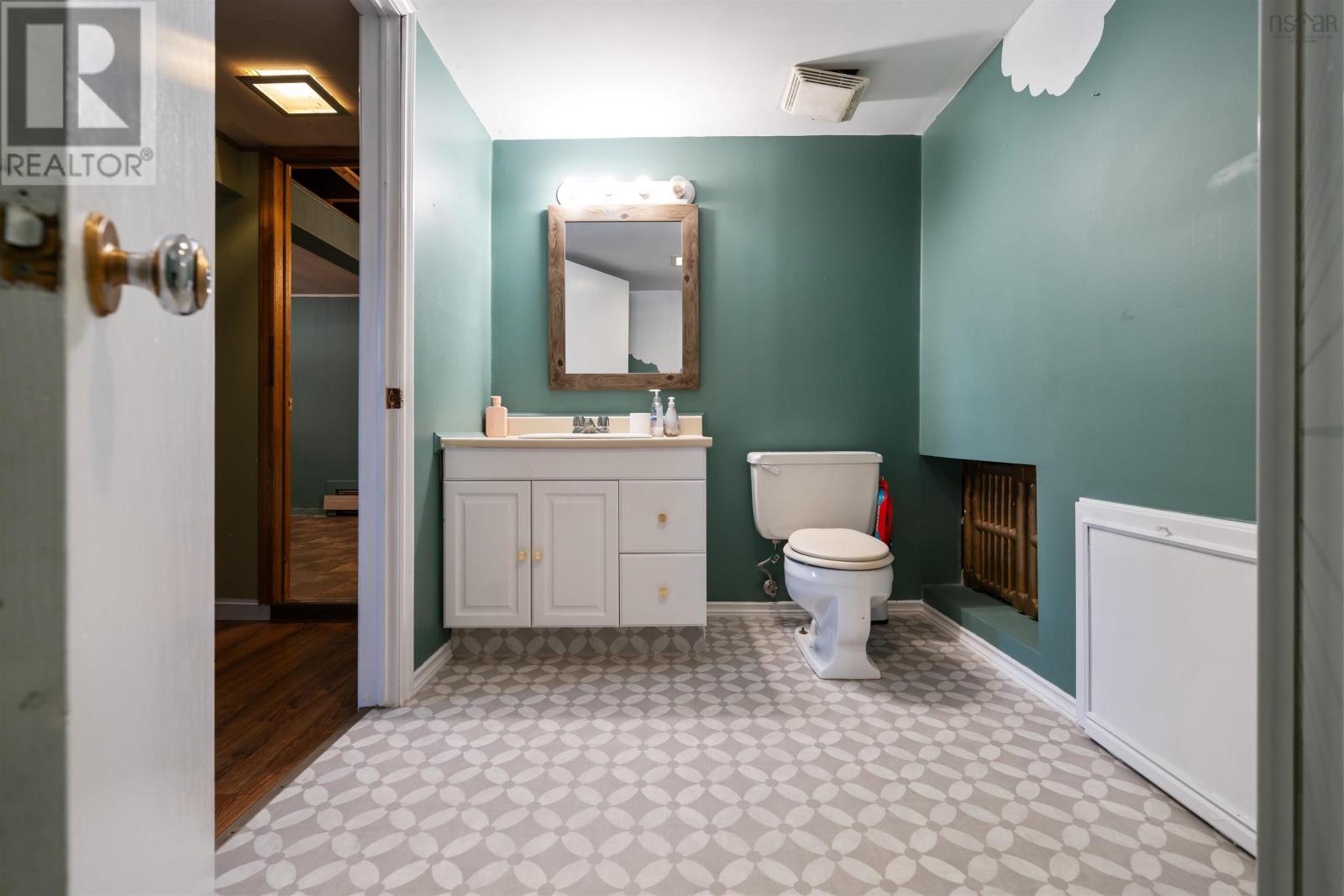 204 Cameron Avenue Property Photo 38