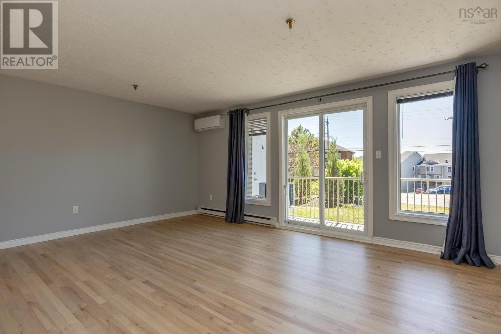 70 Collins Grove #8 Property Photo 4