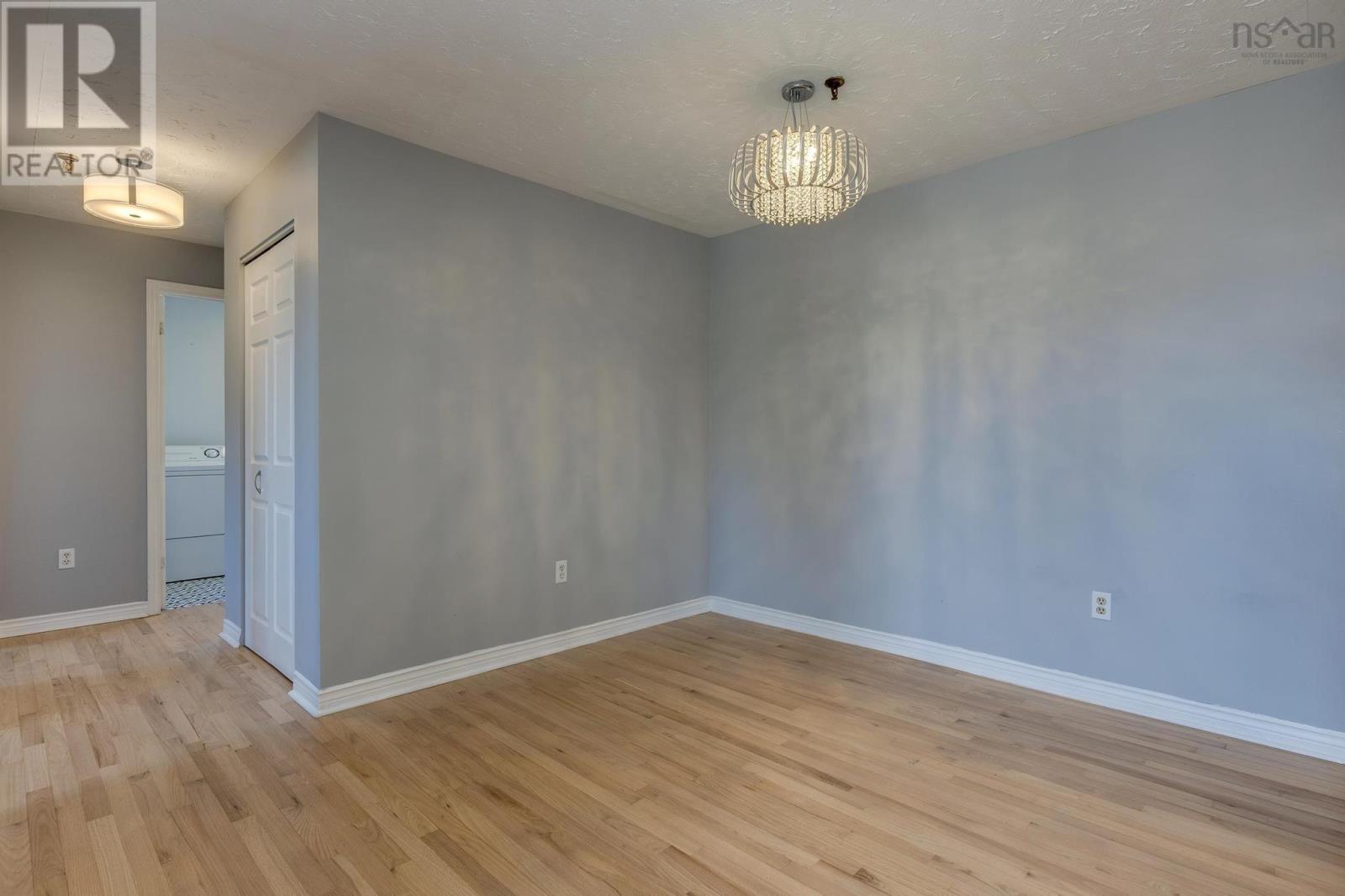 70 Collins Grove #8 Property Photo 8