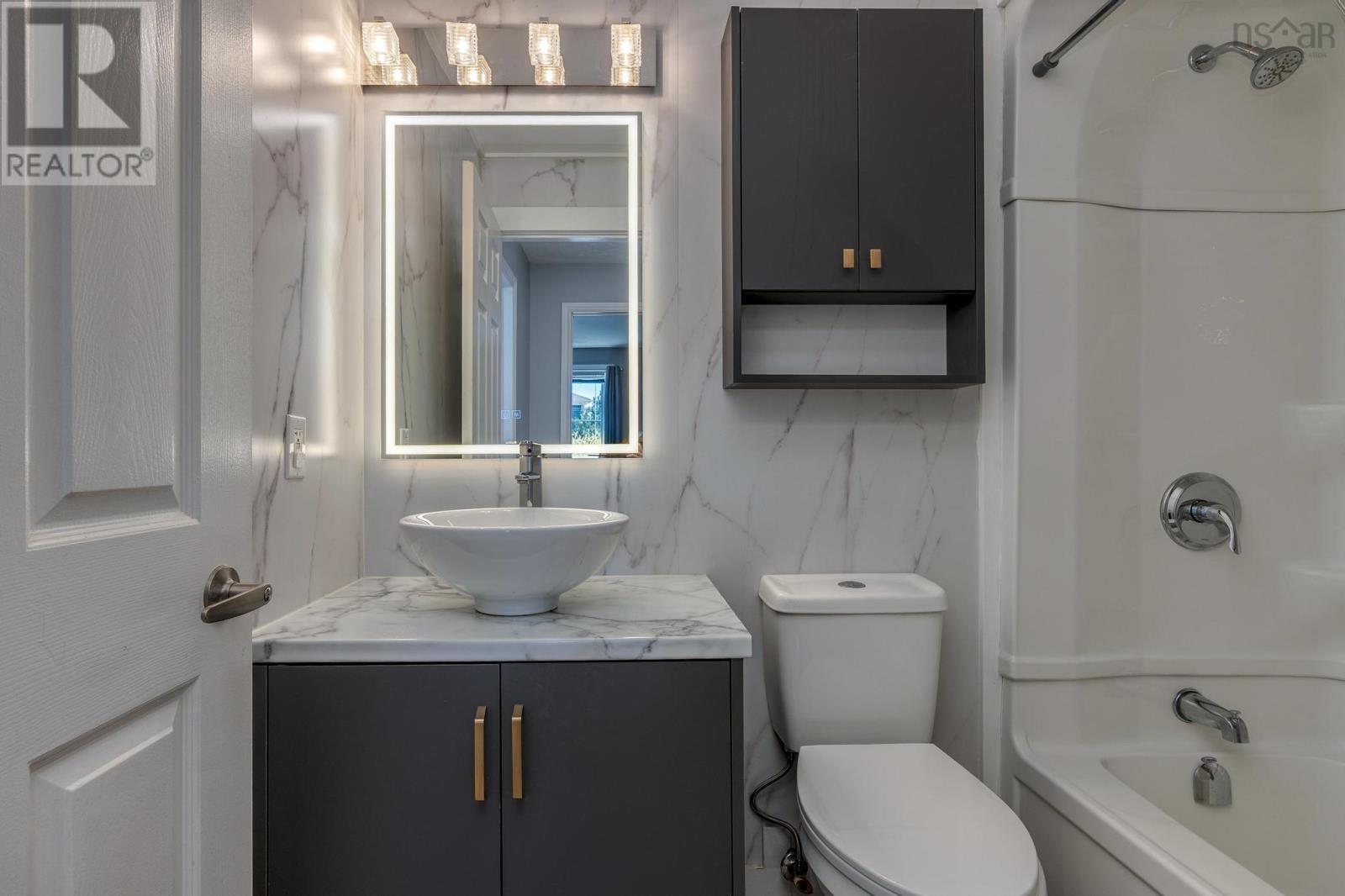 70 Collins Grove #8 Property Photo 24