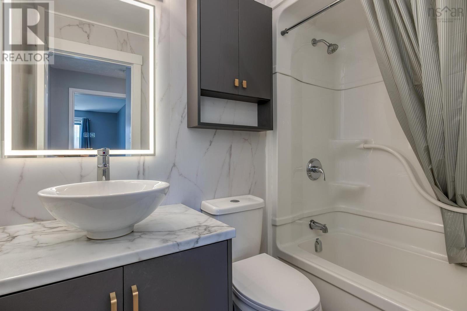 70 Collins Grove #8 Property Photo 26