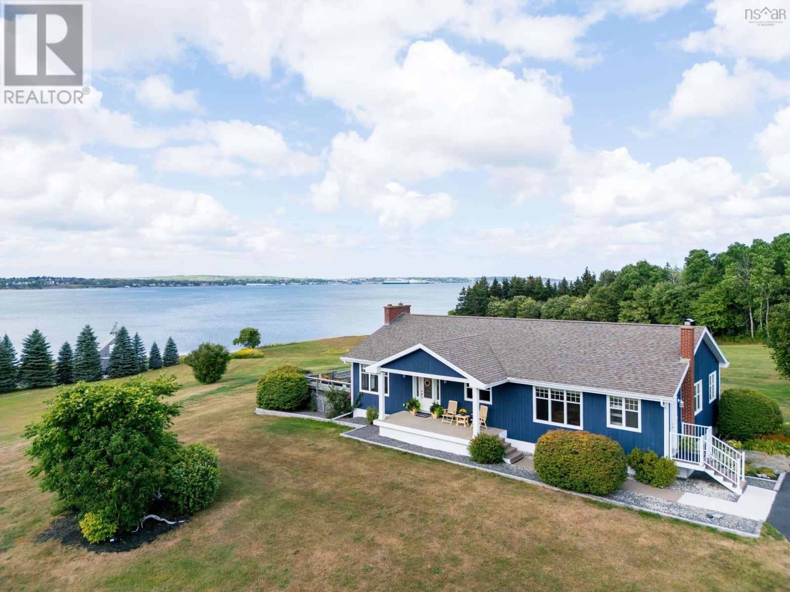 2140 Point Edward Highway Property Photo 9