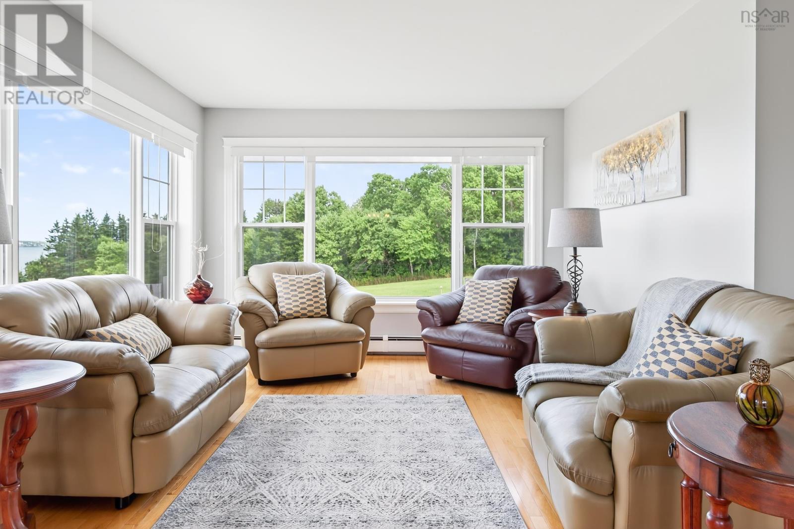 2140 Point Edward Highway Property Photo 22