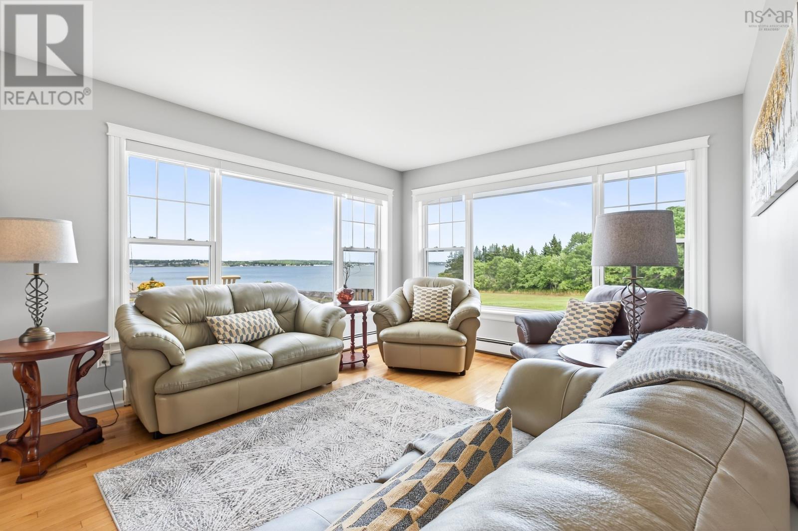 2140 Point Edward Highway Property Photo 23