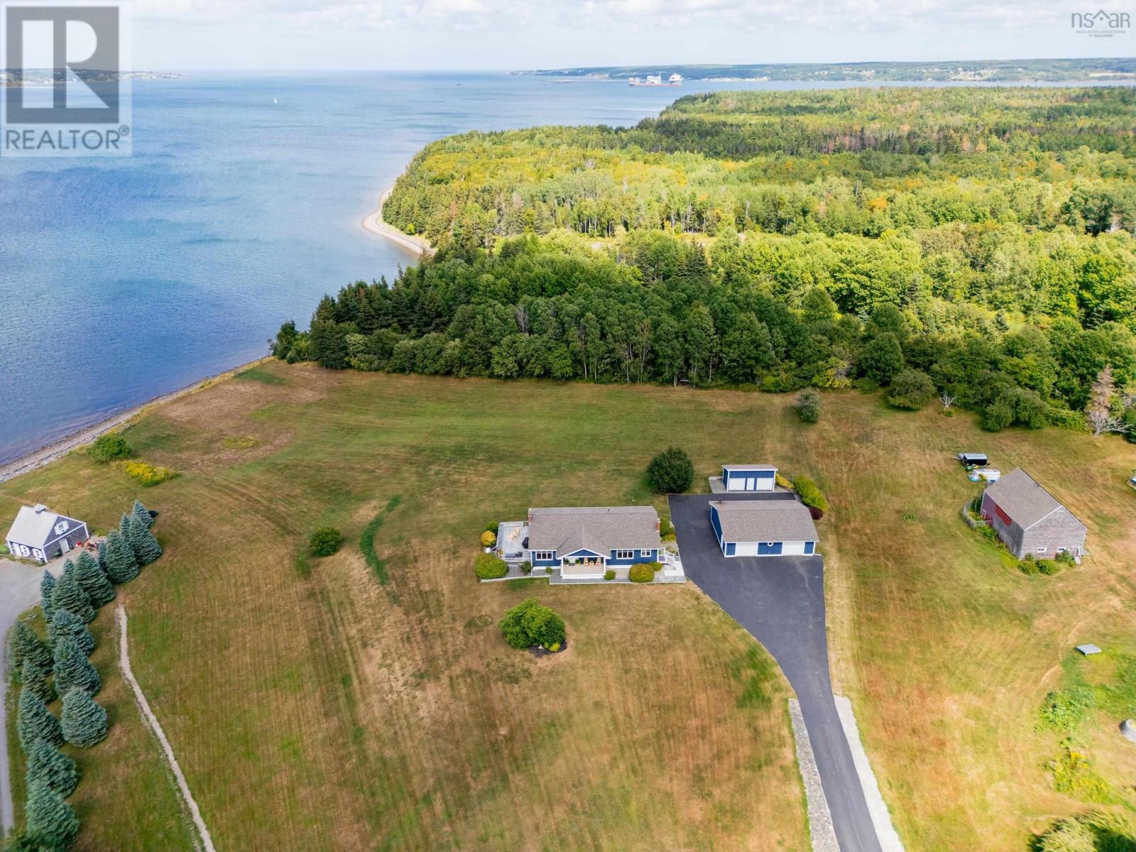 2140 Point Edward Highway Property Photo 38