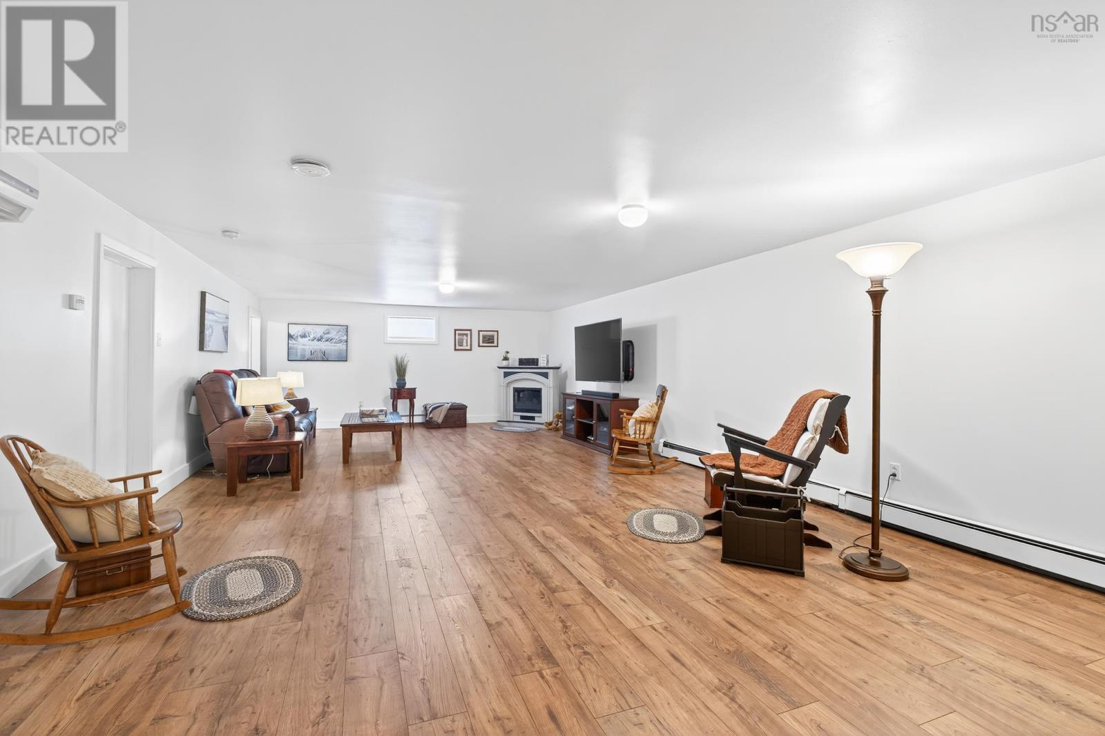 2140 Point Edward Highway Property Photo 44