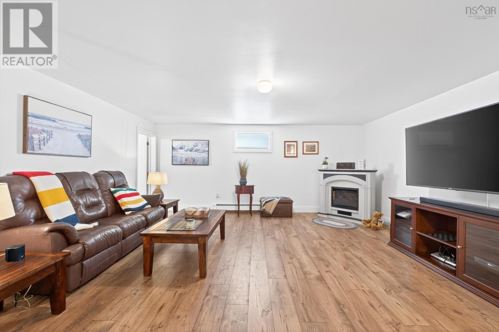 2140 Point Edward Highway Property Photo 45