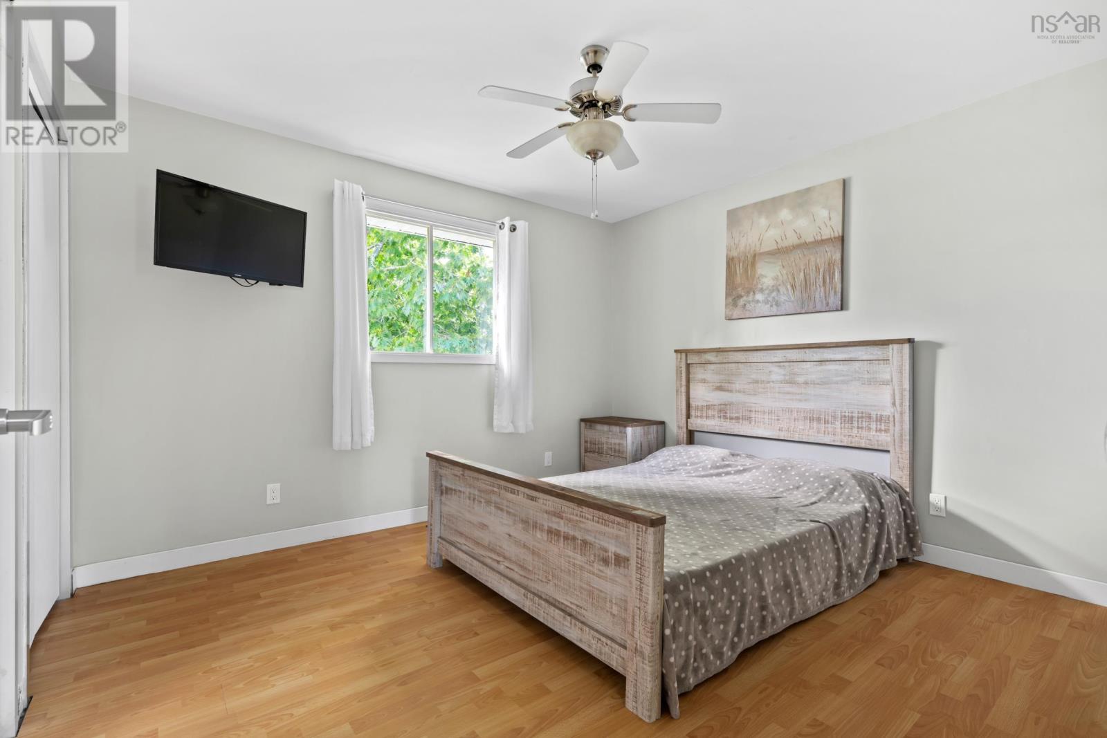 7660 Highway 7 Property Photo 21