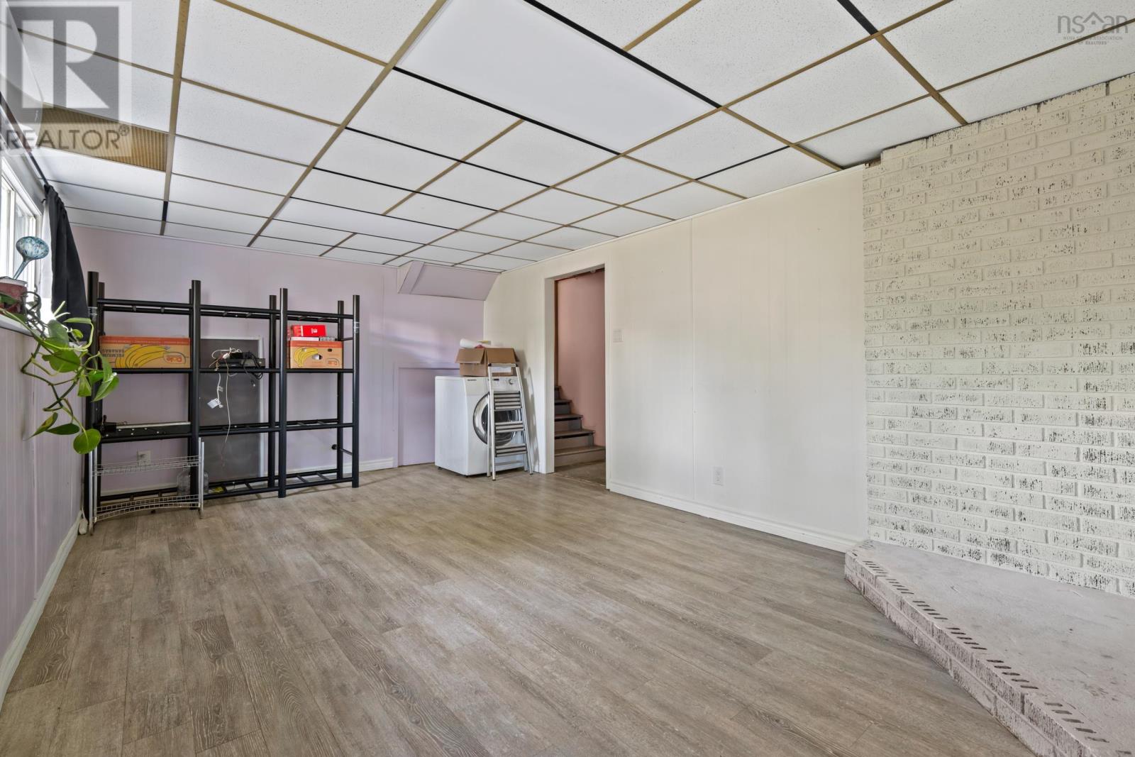 7660 Highway 7 Property Photo 29